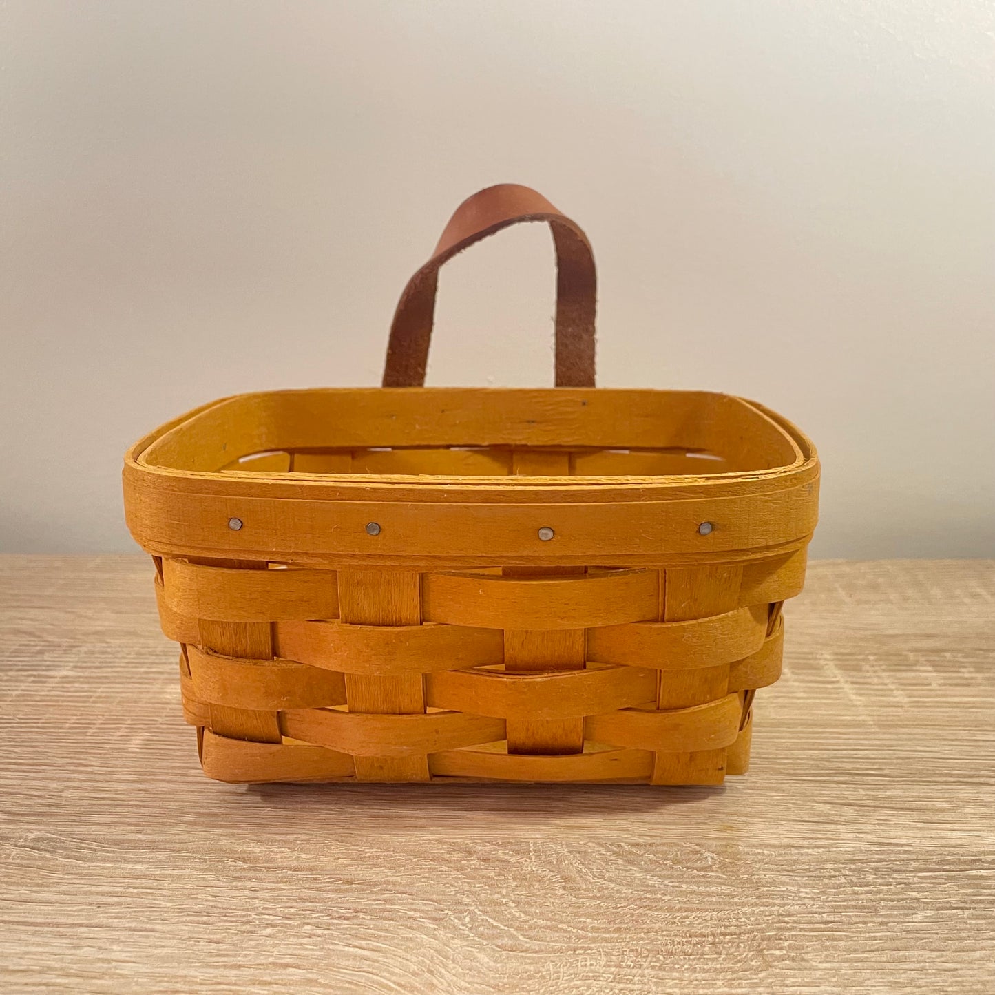 1998 Longaberger Wall Basket with Leather Handle