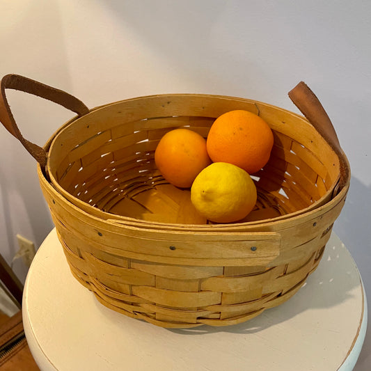 1999 Longaberger 9.5” Round Picnic Basket with Leather Handles